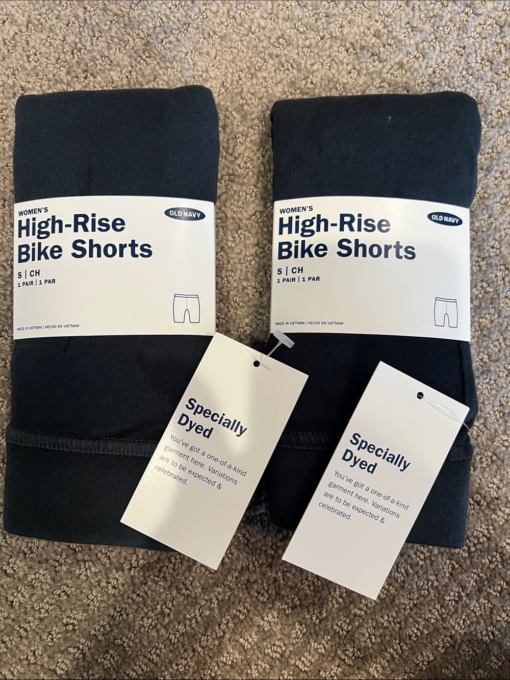 Old Navy Women's High-Rise Bike Shorts - Black (2 Pack)
